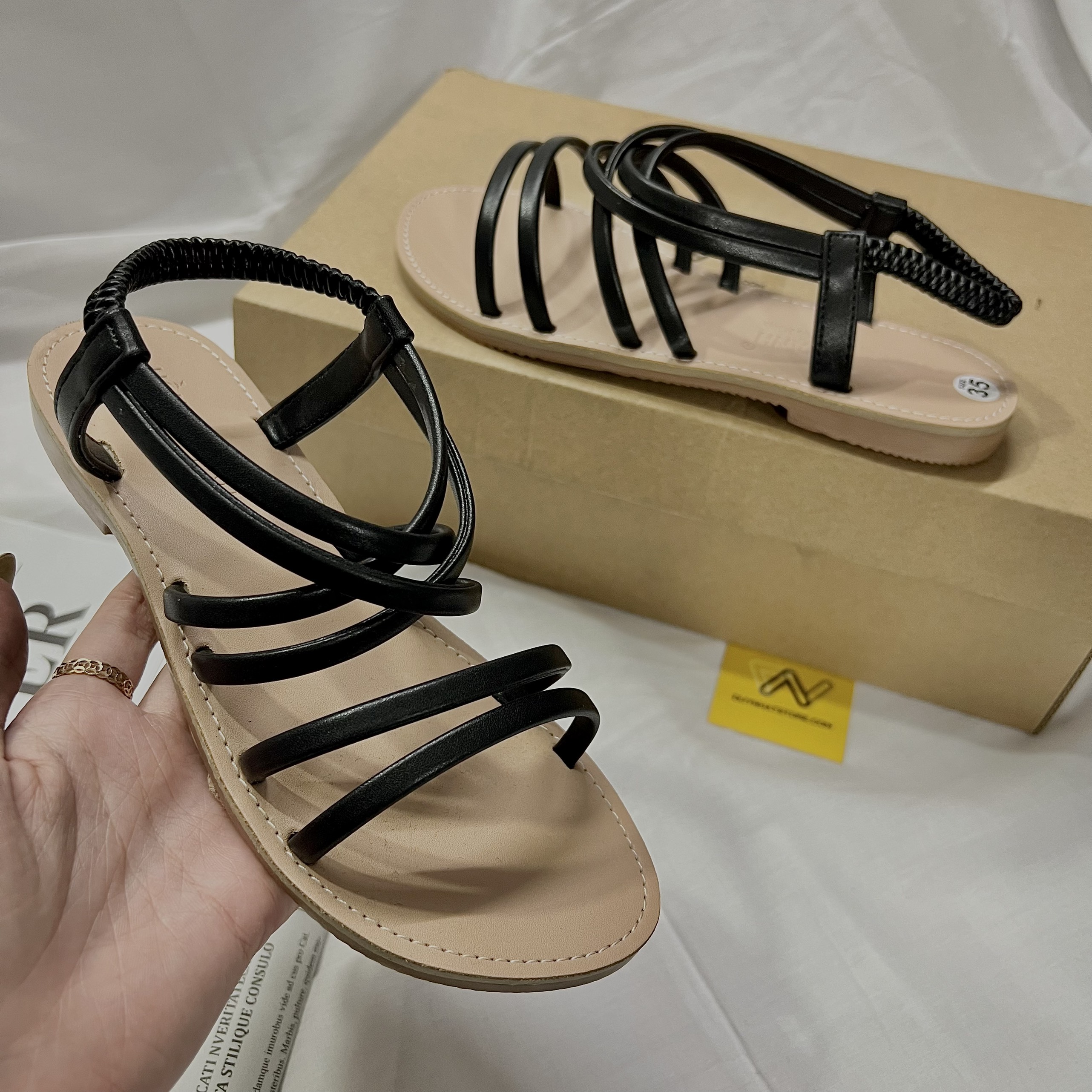 Giày Sandal Nữ Quai Ngang Đế Bệt Màu Kem Vàng Đen Dây Mảnh Nhỏ Duy Nhật Store Học Sinh Đi Học Bền Uzzang Chiến Binh Thun