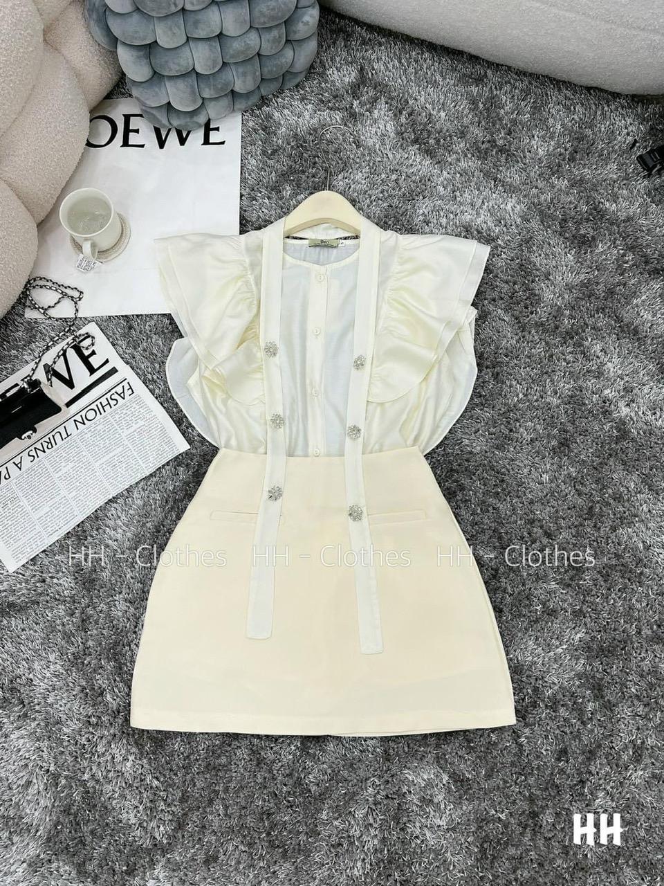 SET ĐI CHƠI, SET 2 MÓN ÁO TƠ KIỂU TAY BÈO PHỐI CHÂN VÁY DÁNG A CỰC KUTE