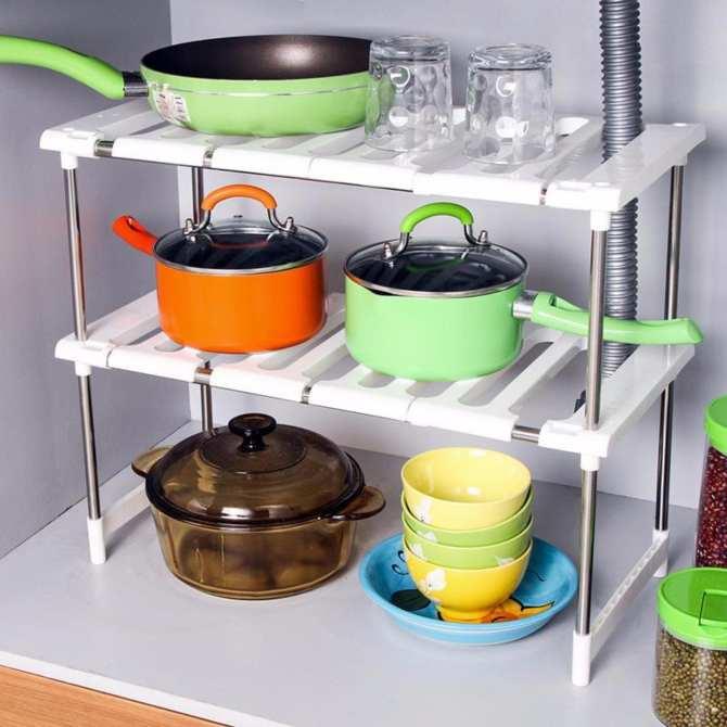 Kệ để xoong nồi đặt gầm bếp ga dễ dàng thay đổi chiều rộng phù hợp với mọi không gian bếp gia đình, chất liệu nhựa cứng cao cấp + khung inox siêu bền chịu lực tốt GIÁ ƯU ĐÃI HÔM NAY