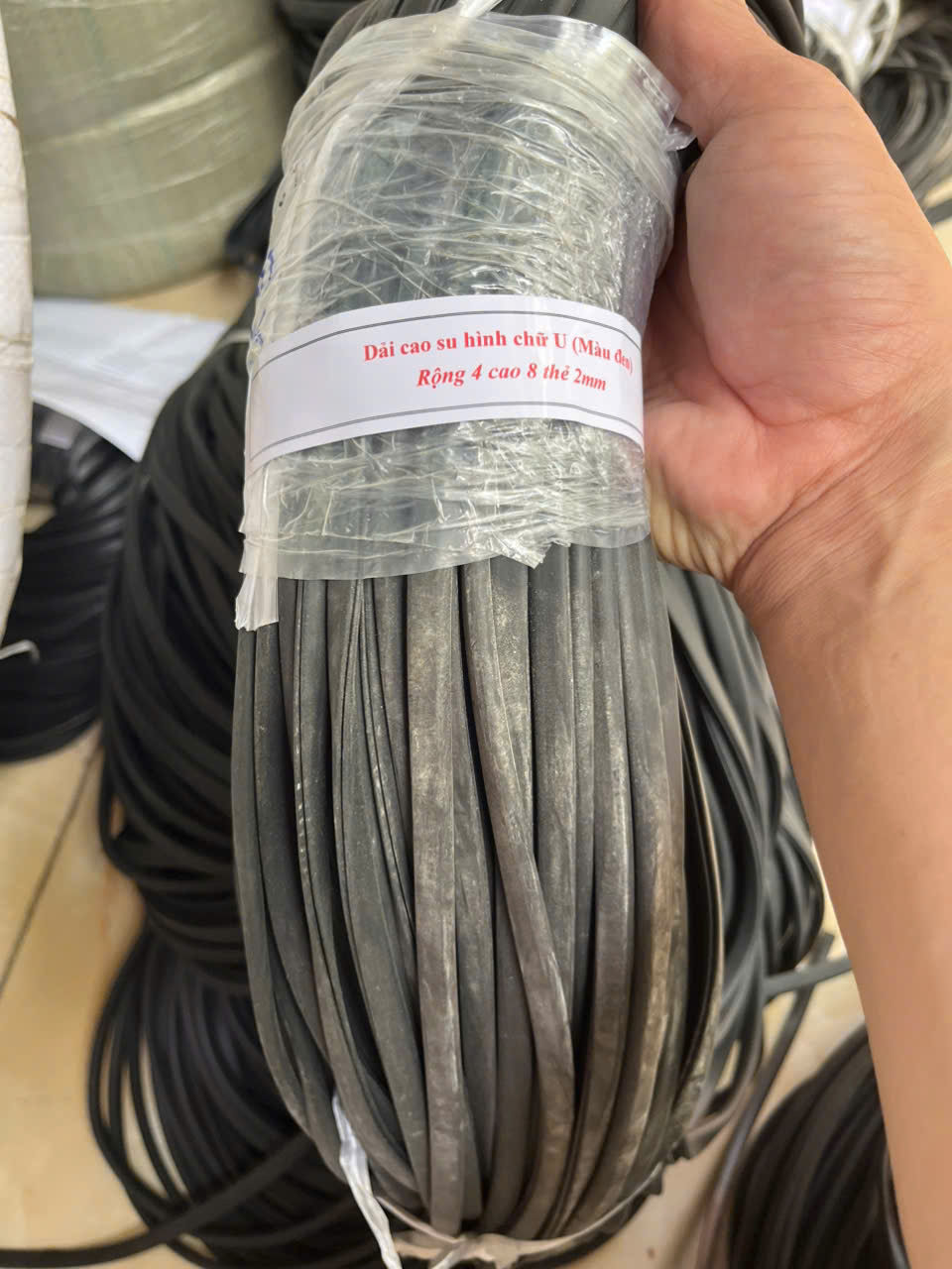 Dải cao su hình chữ U