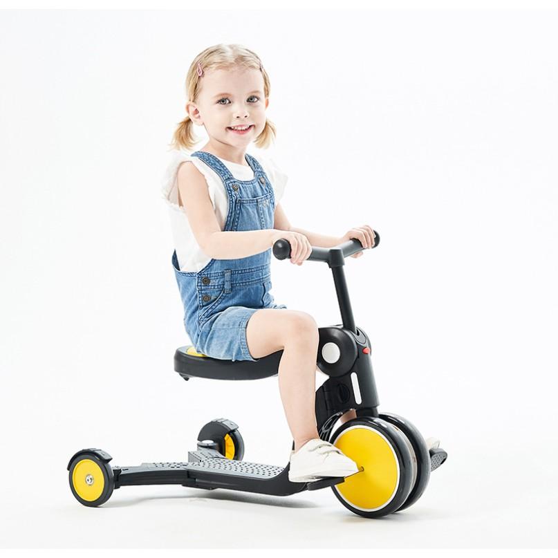 Xe scooter Freekids có tay đẩy tiện lợi 2020 5in1