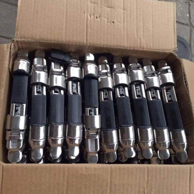 Bass máy gắn cần câu cá