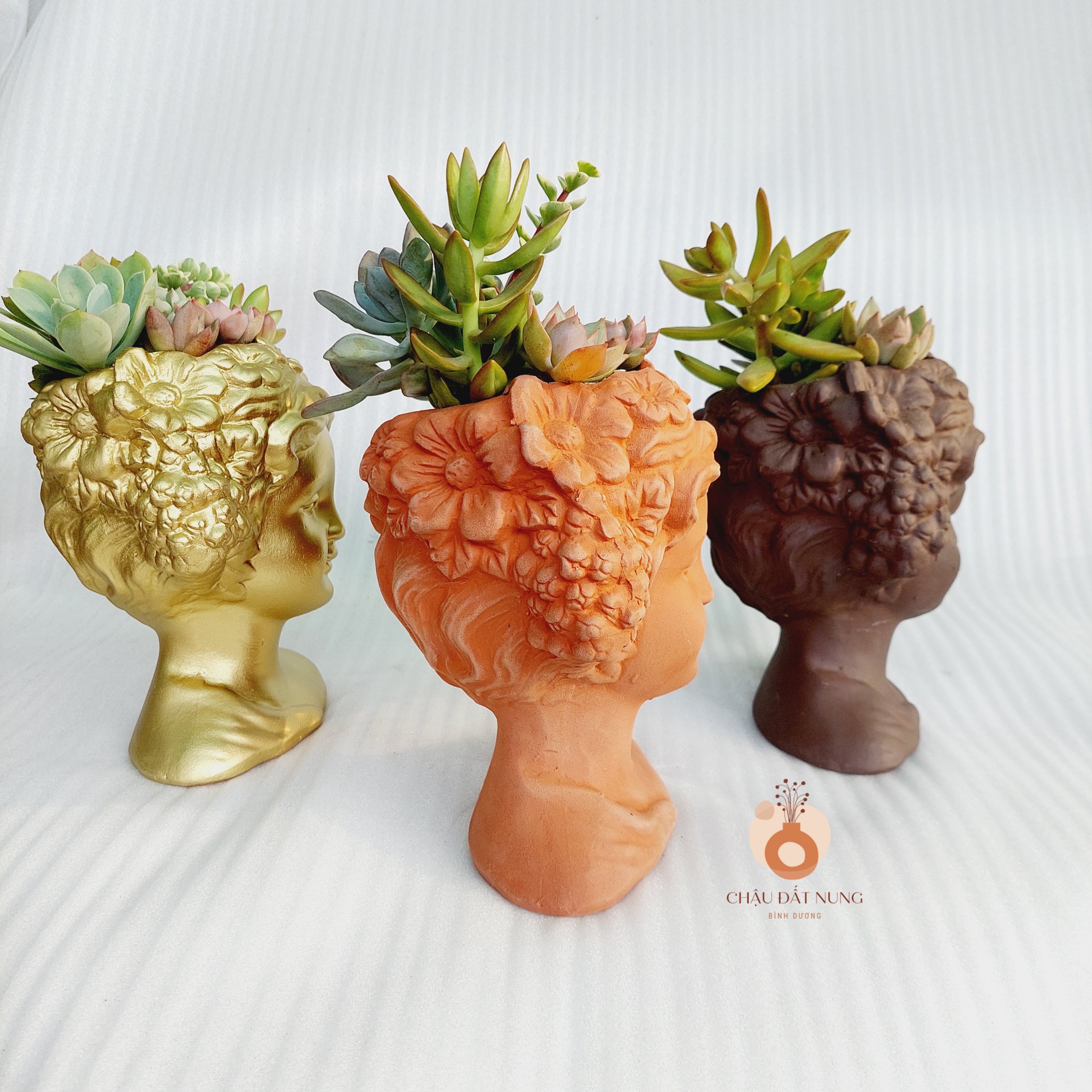 Chậu đất nung Bình Dương - Rosa, đường kính miệng 11cm, chiều cao 19cm
