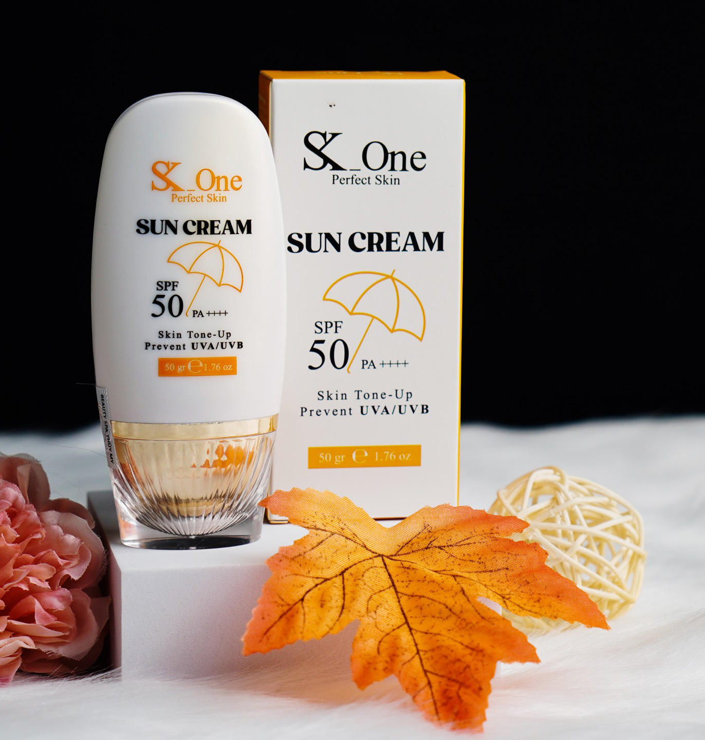 Kem chống nắng Makeup SK-ONE + tặng Toner - 50g SPF 50 Dưỡng Ẩm Da