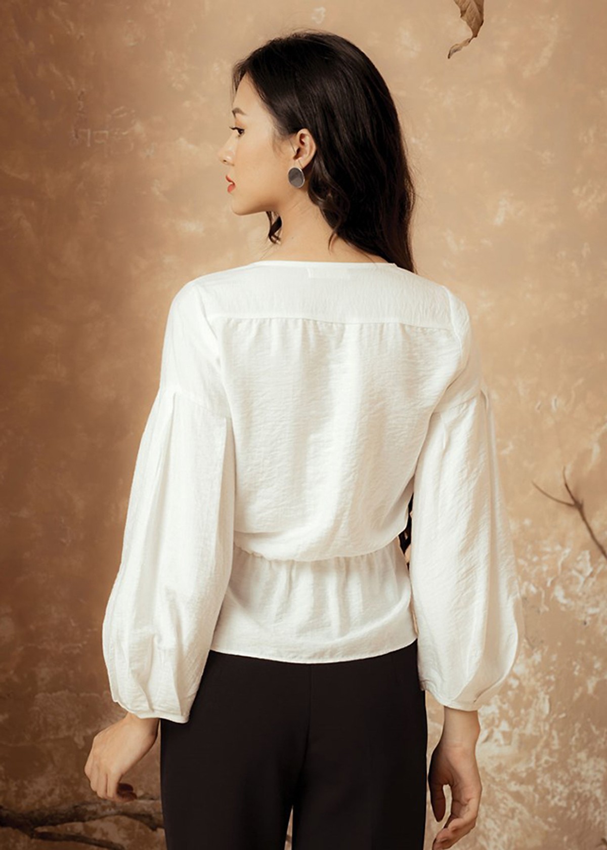 Áo Sơ Mi Vintage Cổ Chữ V