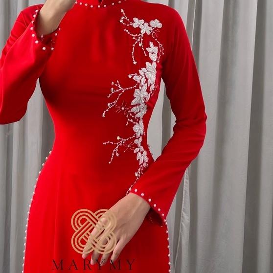 LM11 áo dài vải tuyết mịn màu đỏ đính kết hạt thủ công