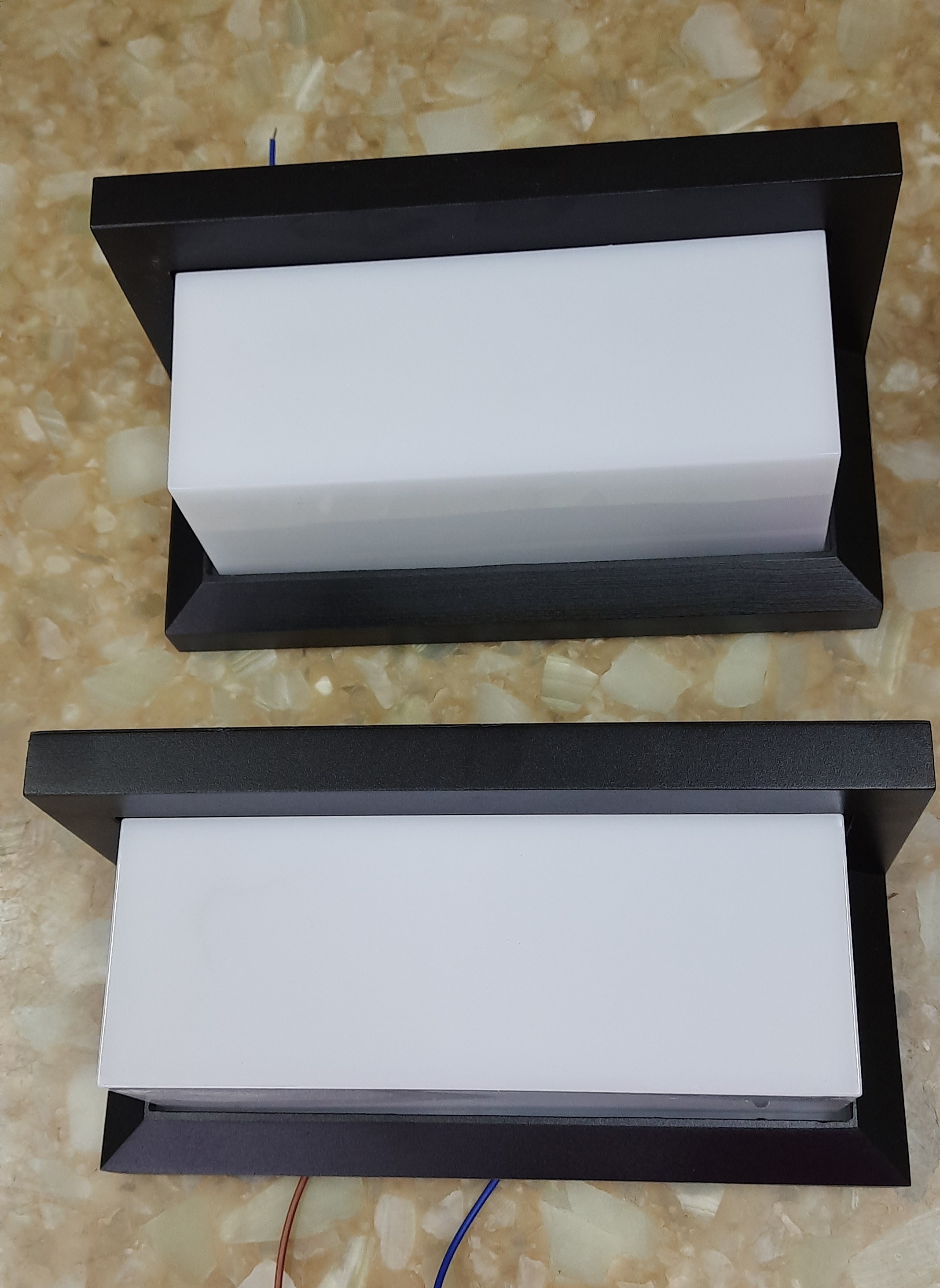 ĐÈN VÁCH CHỐNG NƯỚC