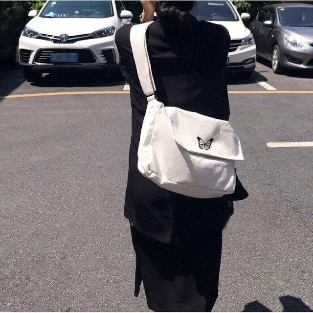 Túi tote vải Canvas đeo chéo unisex nam nữ cỡ lớn đi học đi chơi Hình Bướm