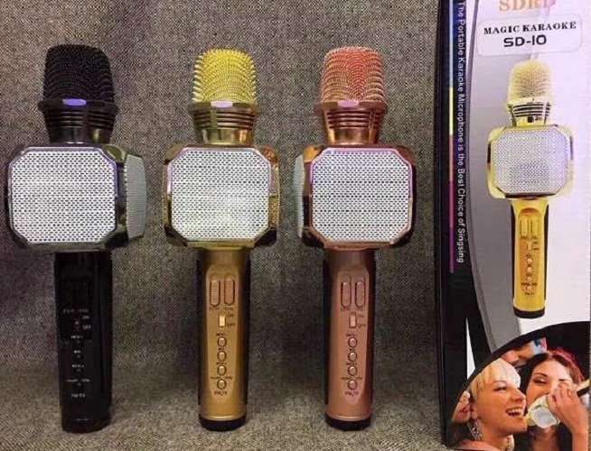 Micro Karaoke Kèm Loa Bluetooth SD10 (Màu ngẫu nhiên) - Hàng chính hãng