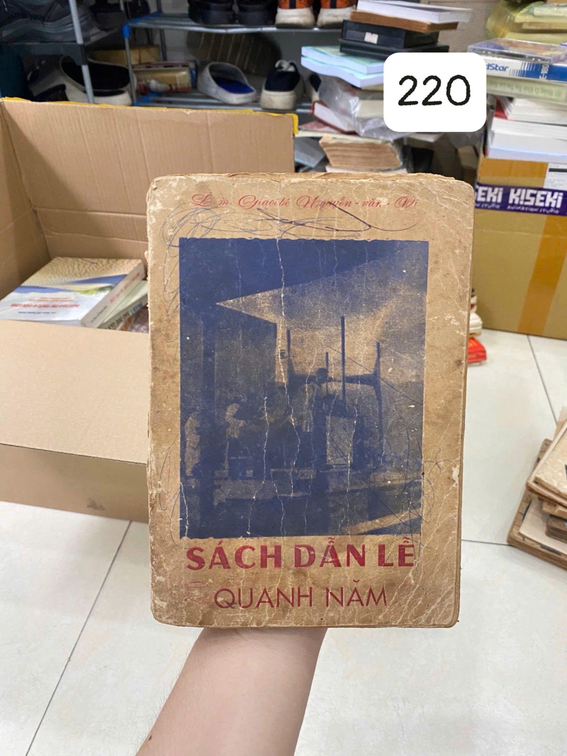 Sách Dẫn Lễ Quanh Năm
