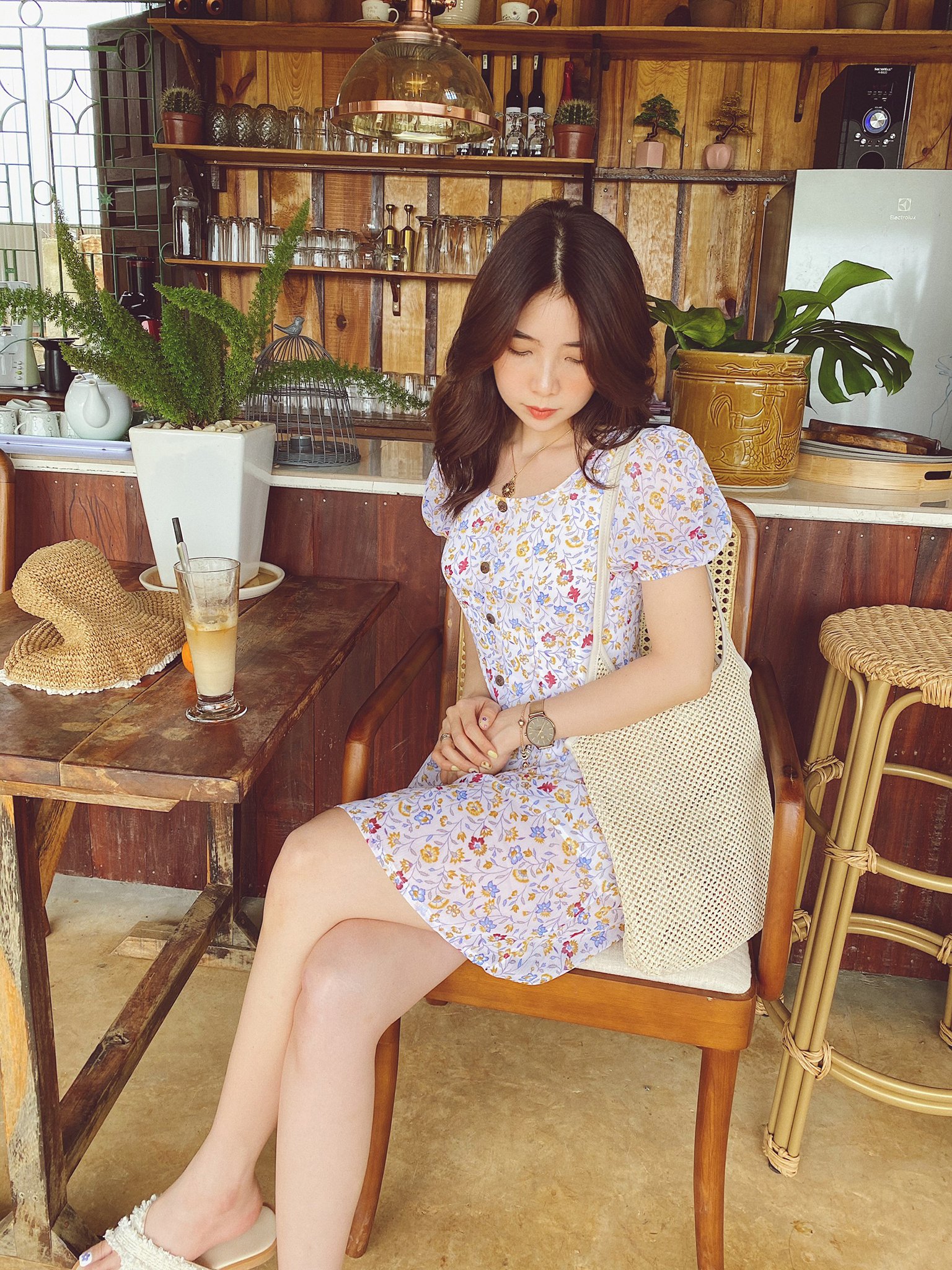 Đầm trắng hoa nút gỗ Zoe Dress Gem Clothing SP060290