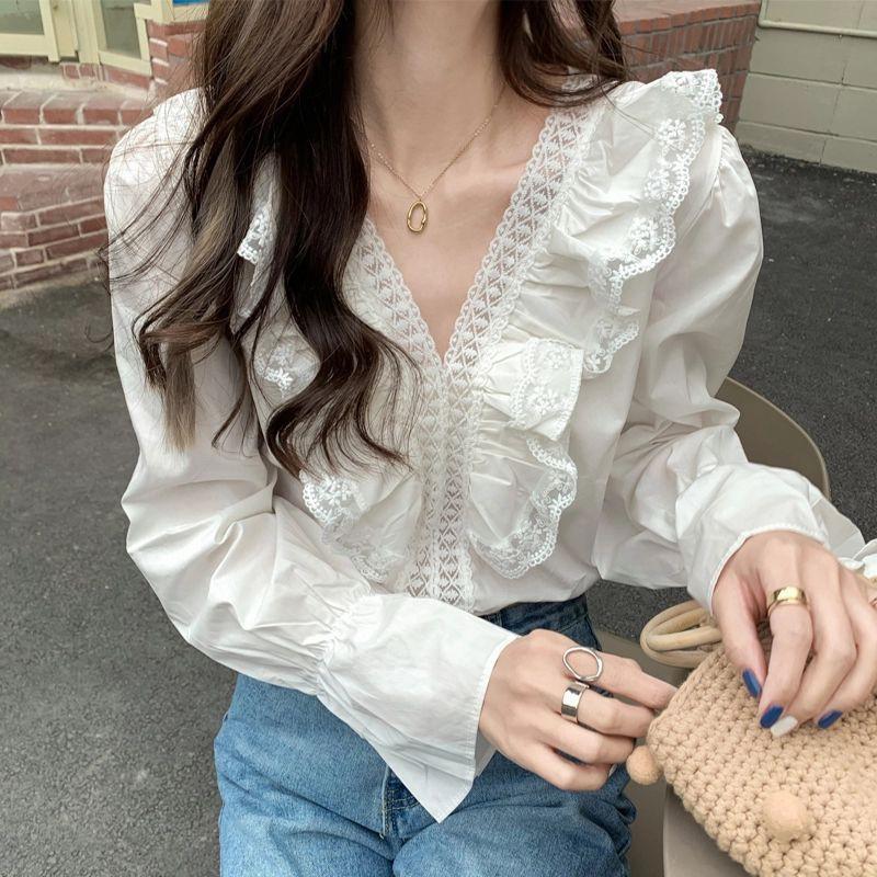 Áo sơ mi trắng cổ điển nữ cổ chữ V