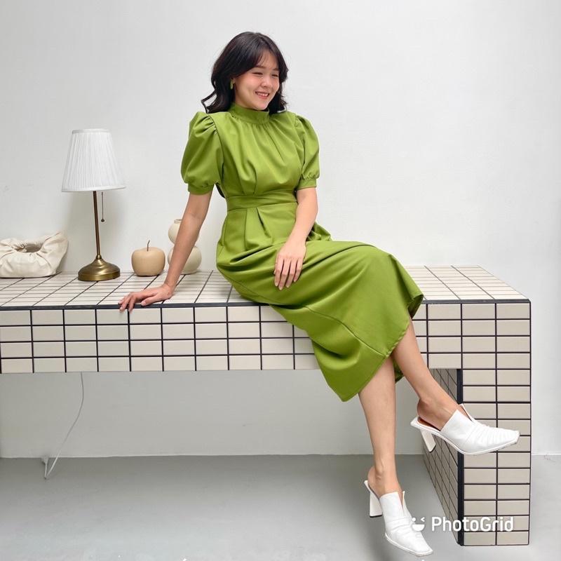 SOL DRESS đầm cổ cao bo eo