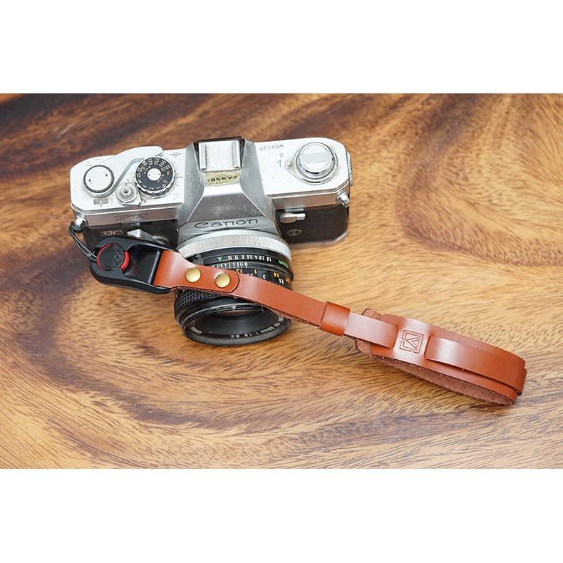 Dây Đeo Tay - Handstrap Máy Ảnh Da Bò Handmade Móc Peak Design Chính Hãng