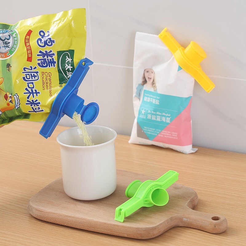 Dụng cụ kẹp miệng túi có nút rót tiện lợi HT722 - Giao ngẫu nhiên