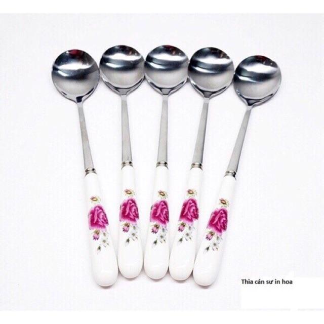 Thìa súp cán sứ hoa 20cm..