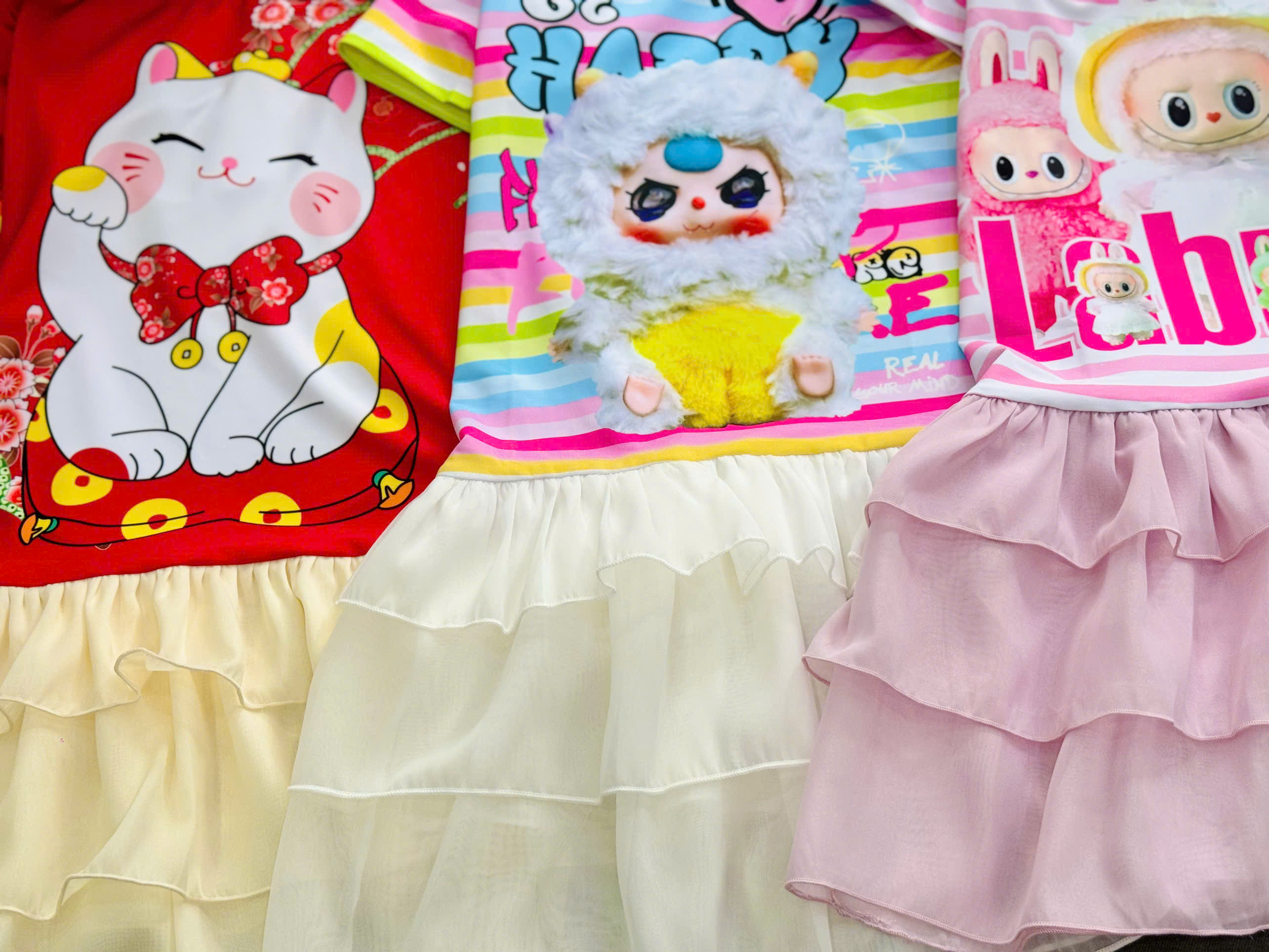 Đầm váy suông cho bé gái diện tết labubu baby three capybara size 12-45kg chất thun lạnh mềm mát