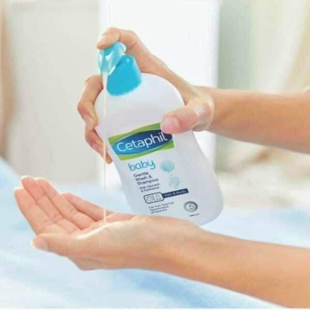 Cetaphil tắm gội hữu cơ Organic - Cetaphil Baby Wash & Shampoo with Organic Calendula 399ml