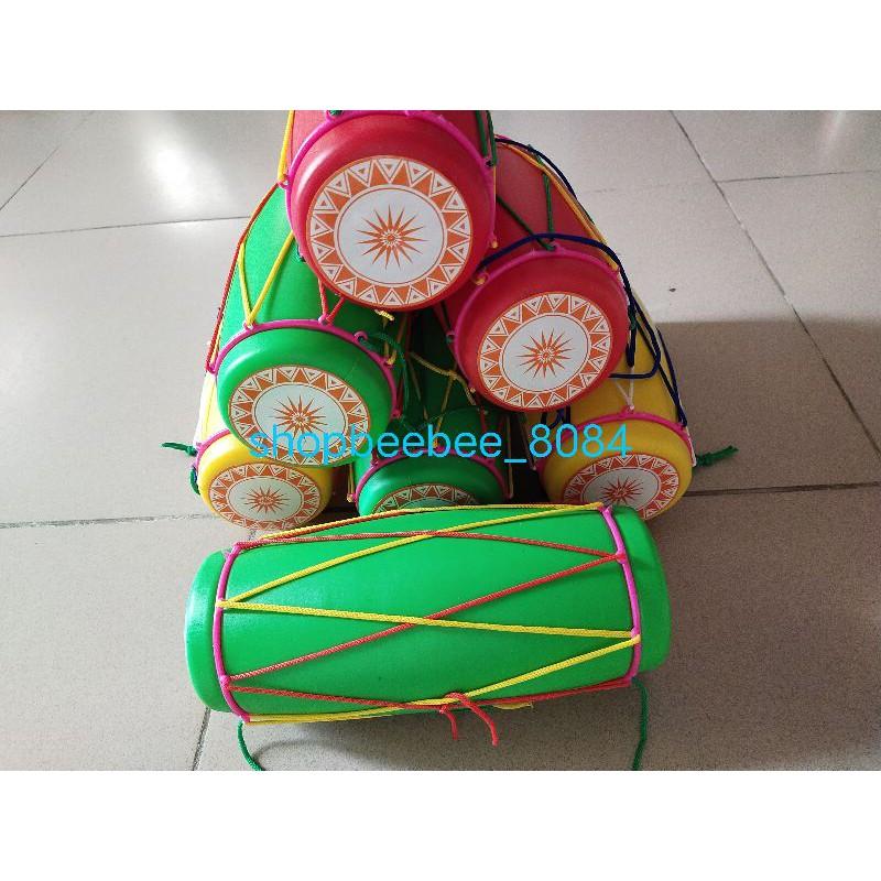 Trống cơm đồ chơi biểu diễn cho trẻ mầm non