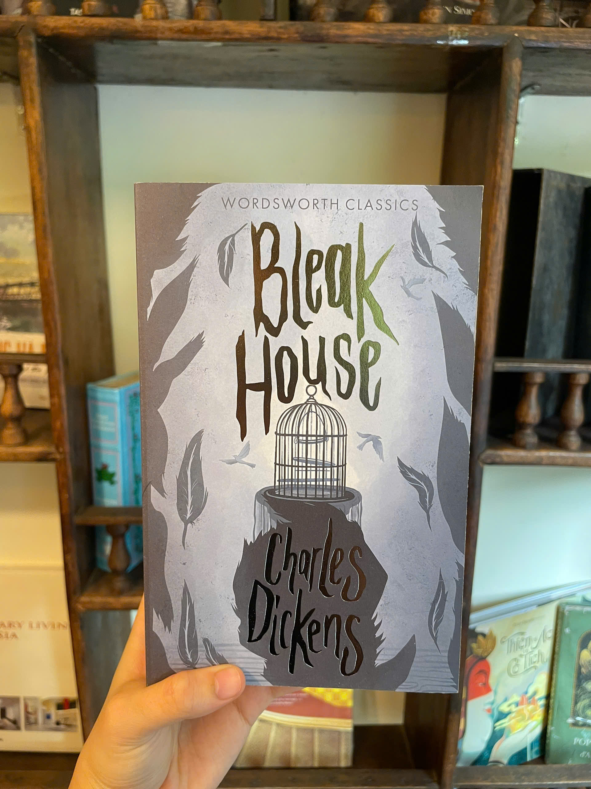 Sách - Bleak House by Charles Dickens - Classics/Fiction/Literature book in English - Ngoại Văn