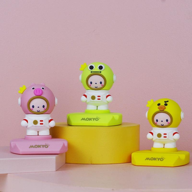 Giá Đỡ Điện Thoại/Máy Tính Bảng Để Bàn Họa Tiết Hoạt Hình Phi Hành Gia Dễ Thương