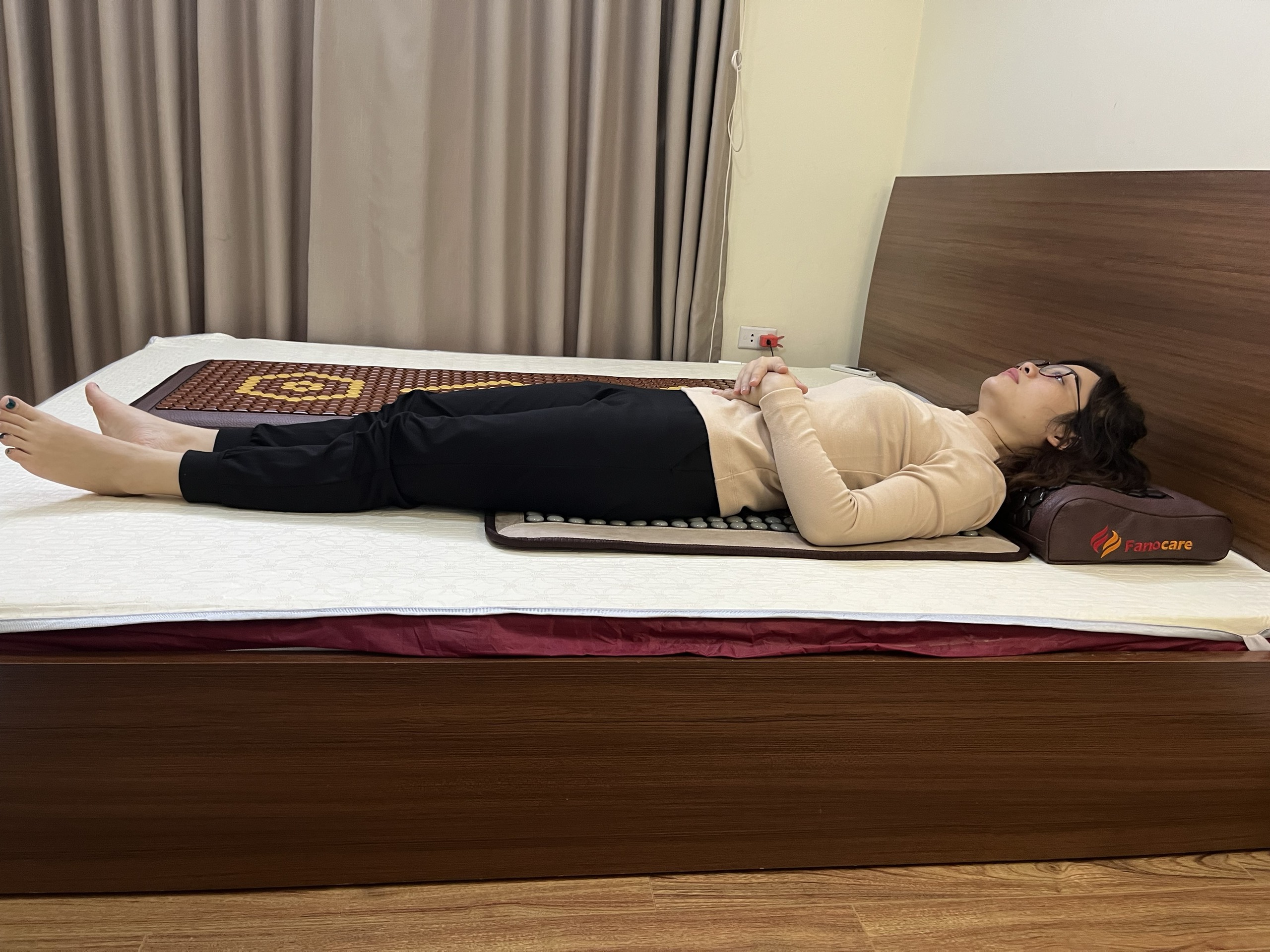 Thảm/Nệm đá nhiệt nóng Fanocare KT 50x80cm kết hợp hồng ngoại laze