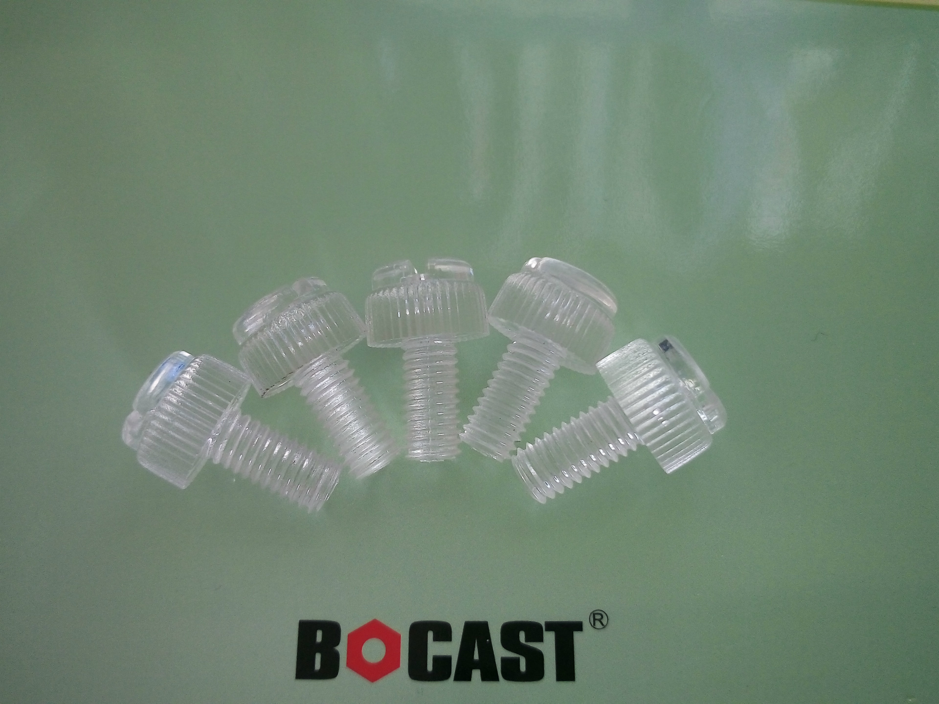 COMBO 20 ỐC VÍT NHỰA TRONG SUỐT, CHỊU ĐƯỢC NHIỆT ĐỘ CAO KÍCH THƯỚC M8x25