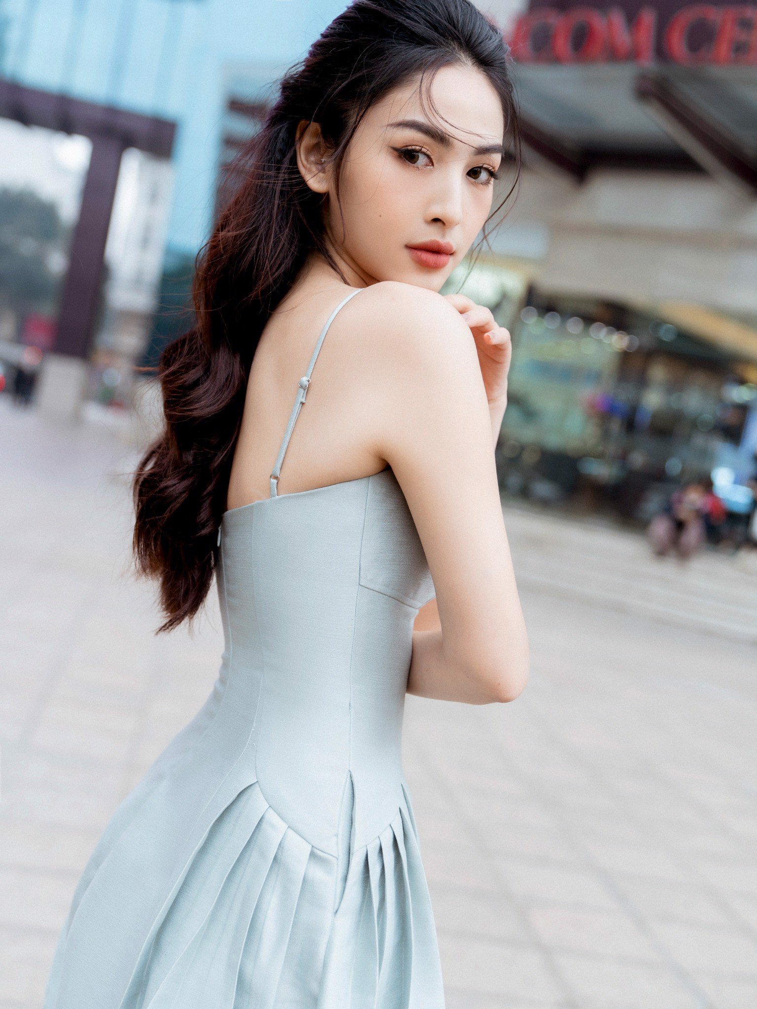 RECHIC Đầm dài Armie hai dây dáng dài xếp li ở eo phù hợp đi tiệc