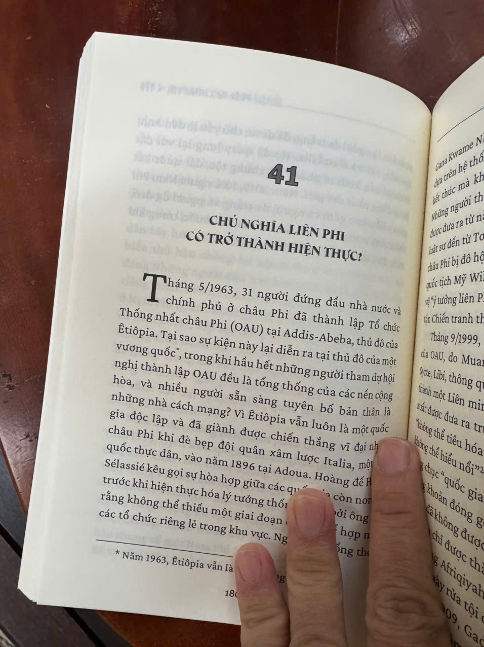 CHÂU PHI QUA 100 CÂU HỎI – Stephen Smith, Jean de La Guérivière – Nguyễn Thị Tươi dịch – NXB Chính trị quốc gia sự thật