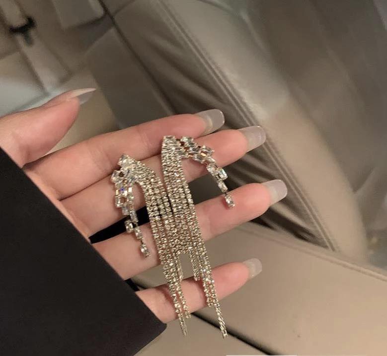 Earrings đeo tai gắn đá thời trang ulzzang Korea