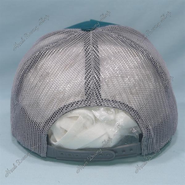 Nón kết lưới in đại bàng in chữ Freedom phía sau khóa nhựa phía trong và trước có tem vòng đầu 55-58cm - Xanh cổ vịt