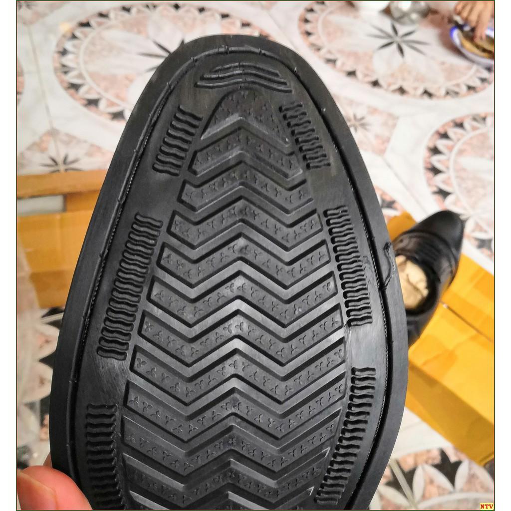 Giày tây VFashion giả dây, đế khâu chắc chắn, kiểu xỏ tiện lợi.