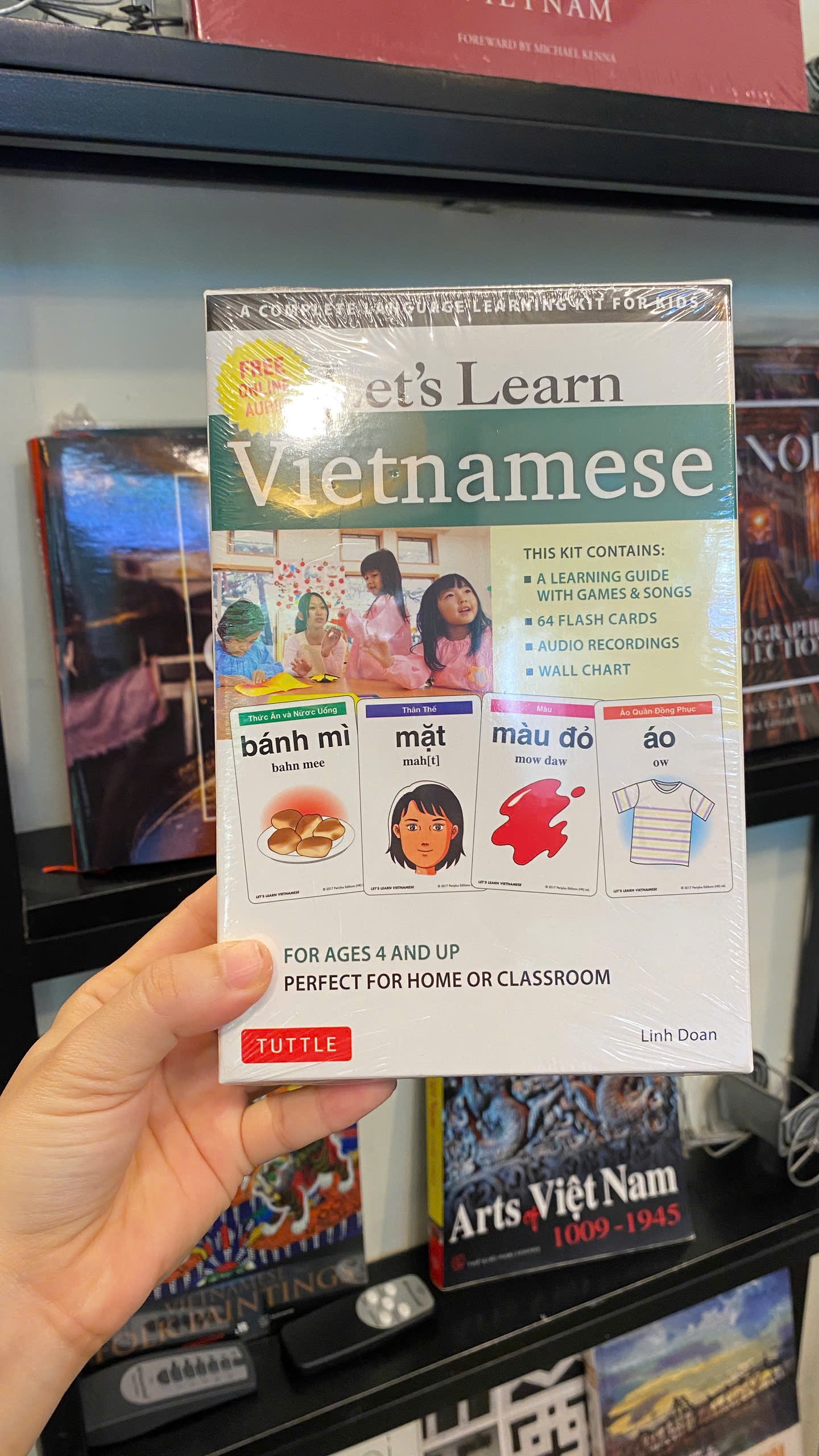 Sách - Let's Learn Vietnamese Kit: A Complete Language Learning Kit for Kids | Học Tiếng Việt