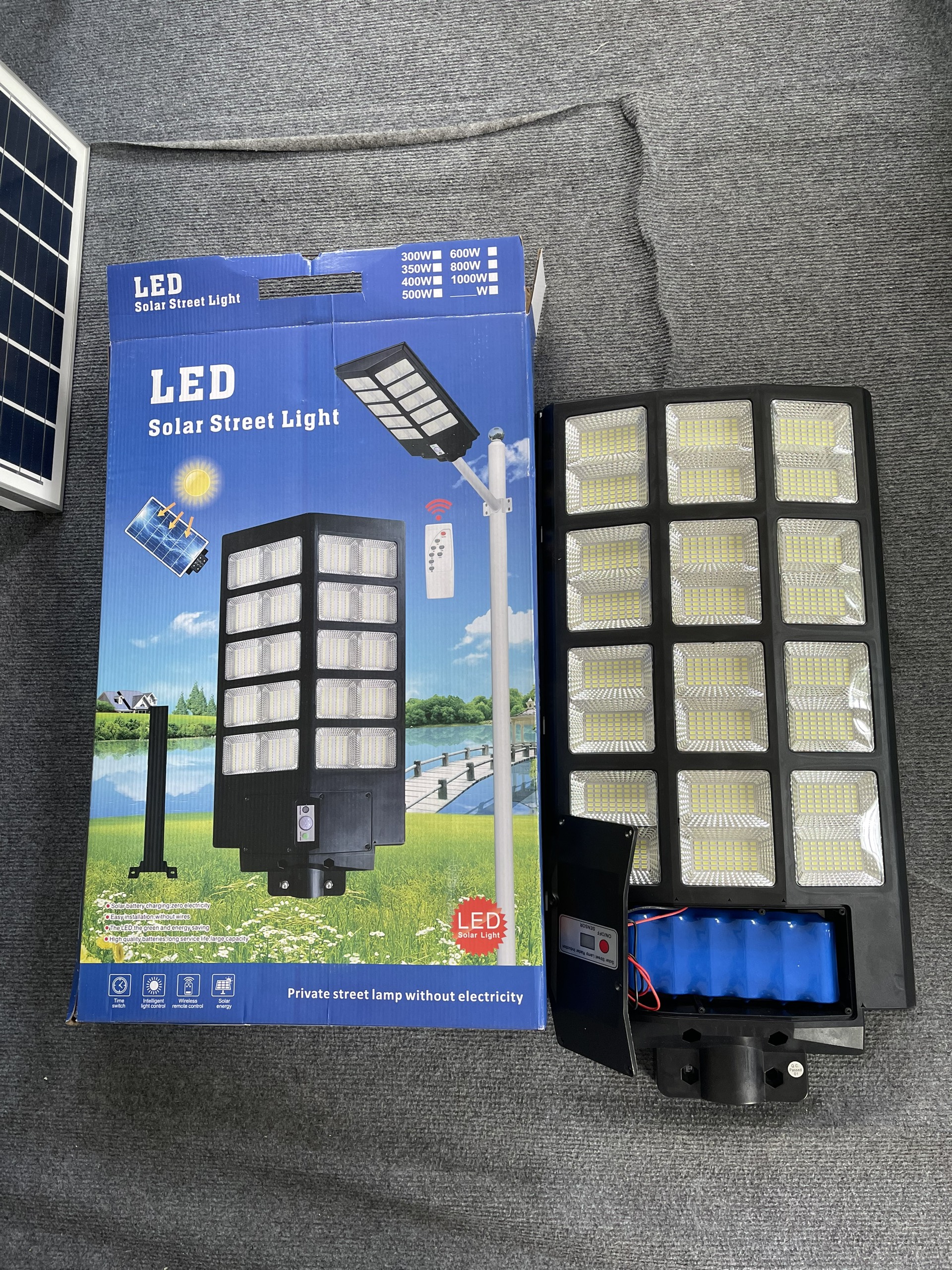 Đèn năng lượng mặt trời liền thể 800W, 12 Khoang, Vỏ nhựa ABS, Tấm pin liền, Cảm biến chuyển động, Ánhs sáng trắng- 800WLT