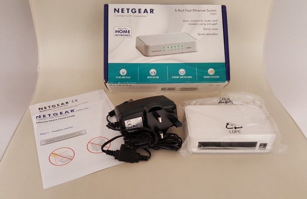 Bộ chia mạng 5 Cổng Switch Netgear FS205 Fast Ethernet Unmanged 10/100Mbps - Hàng Chính Hãng