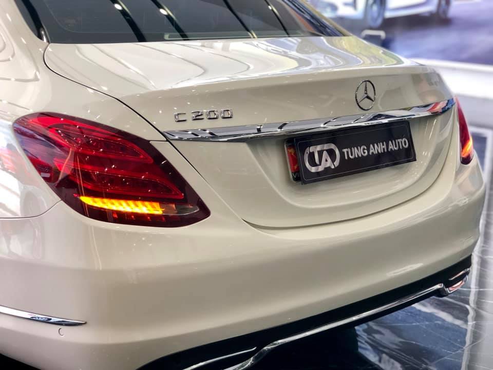 Decal tem chữ inox dán đuôi xe ô tô dành cho Mercedes