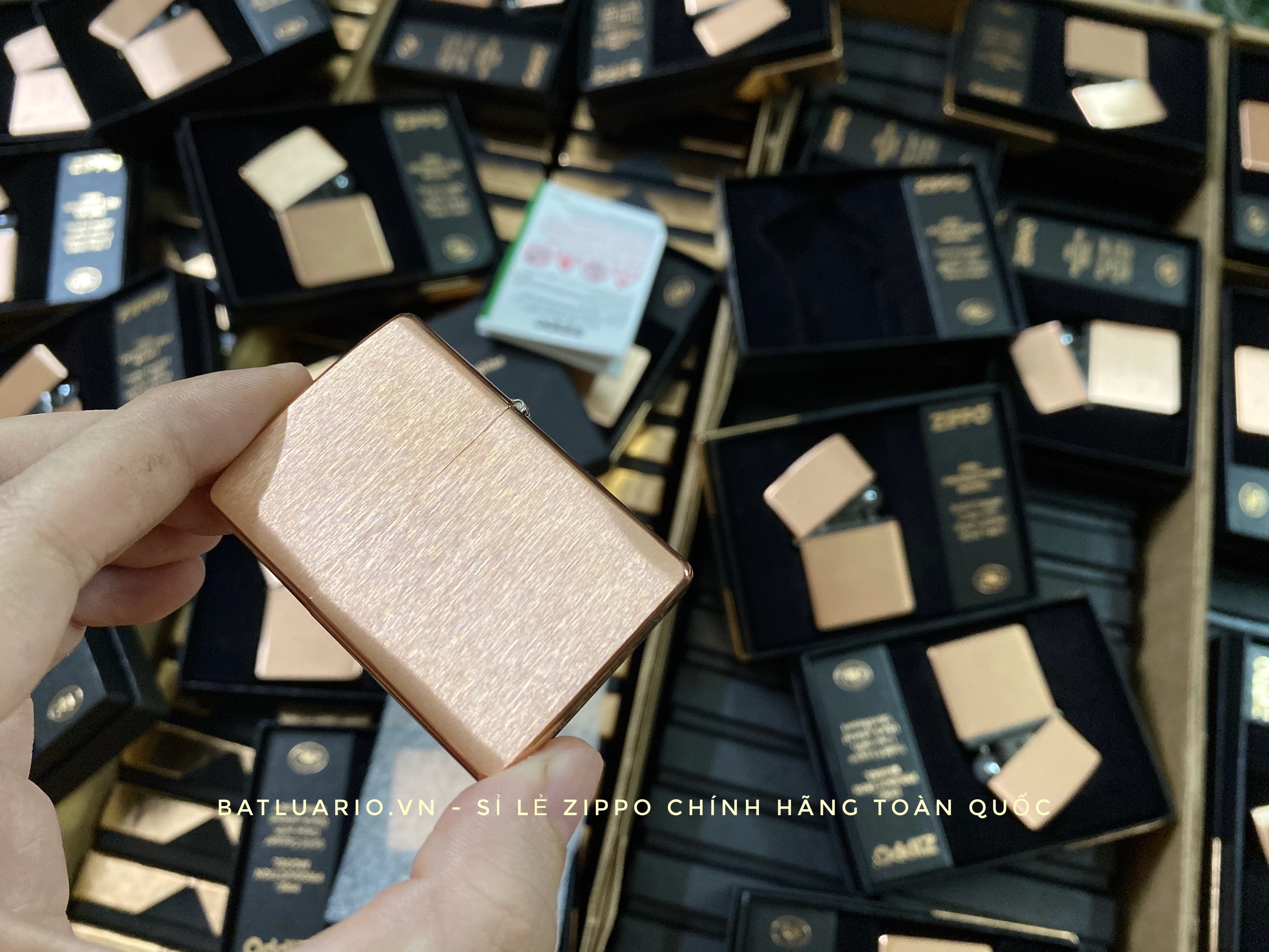 Bật Lửa Zippo 48107 – Zippo Solid Copper – Zippo Copper Case With Black Coated Stainless Steel Insert – Zippo Đồng Đỏ Nguyên Khối 2022