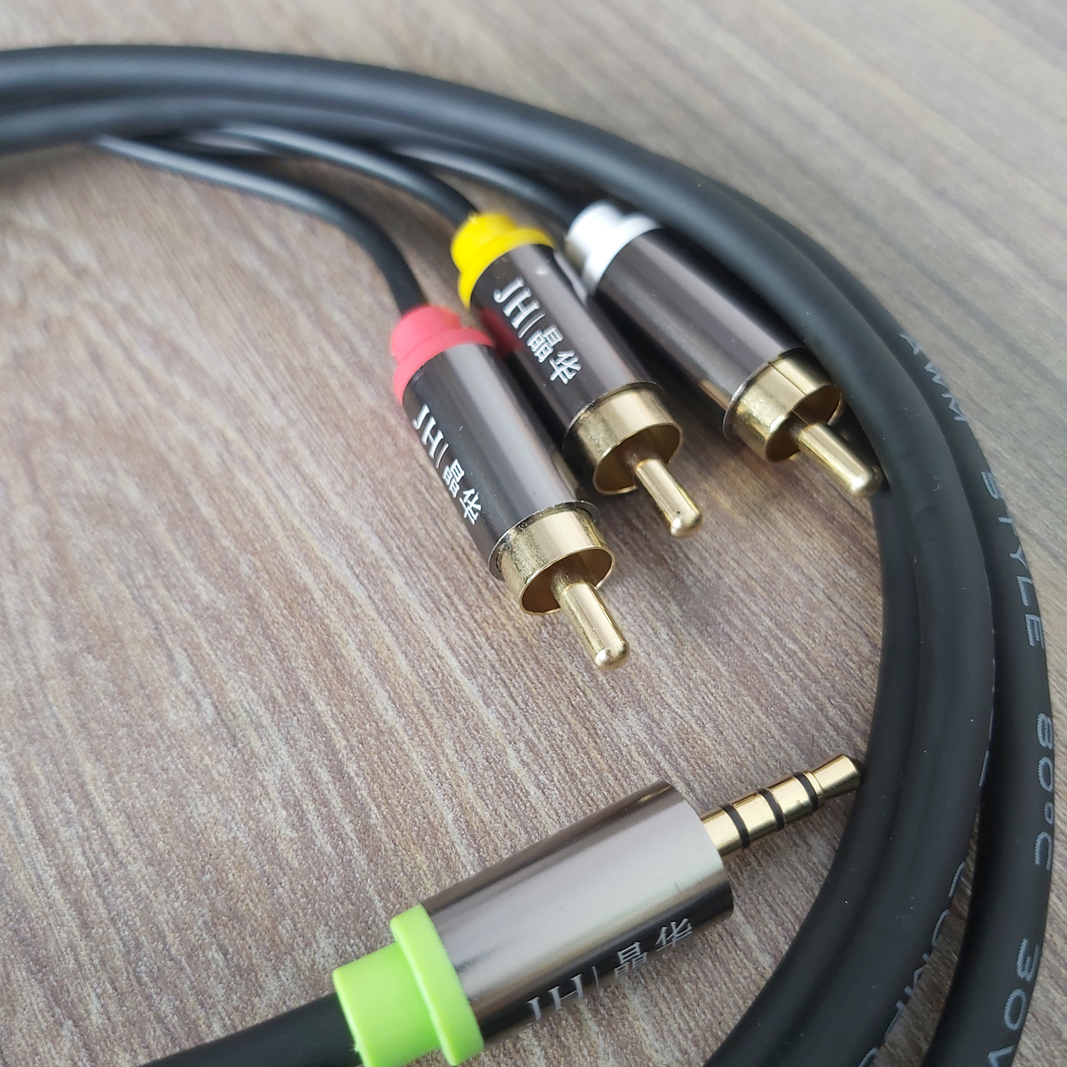 Cáp chuyển 3.5mm ra hoa sen (đỏ, vàng, trắng) 3RCA JH-A420