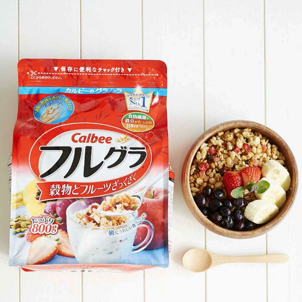 Ngũ cốc Calbee vị Trái cây gói đỏ 800gr