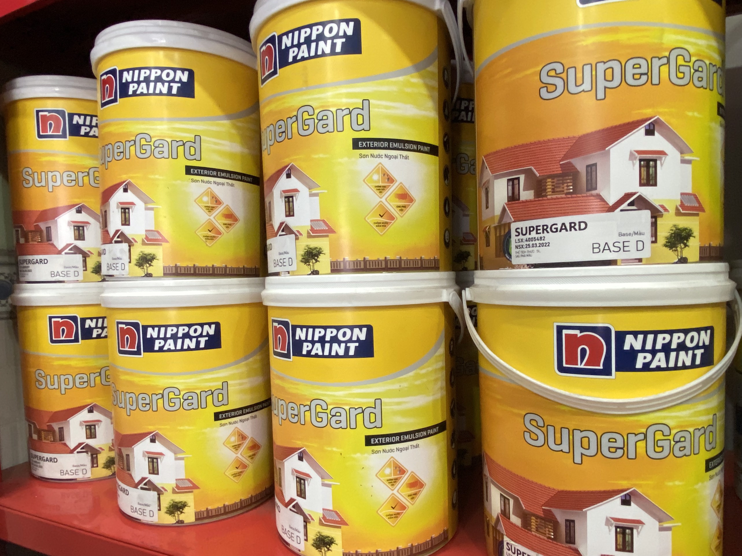 Sơn ngoại thất SuperGard chống rêu, mốc, độ che phủ cao
