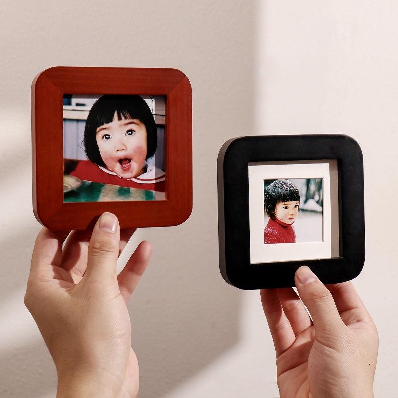 Khung Ảnh Hình Vuông Cỡ Nhỏ Để Bàn Trang Trí