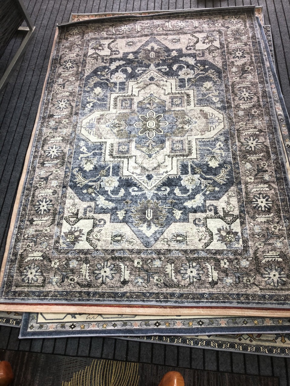Thảm trải sàn cổ điển, thảm trải sàn vintage, thảm trải sofa, thảm trải phòng khách, thảm trải phòng ngủ, thảm trang trí.