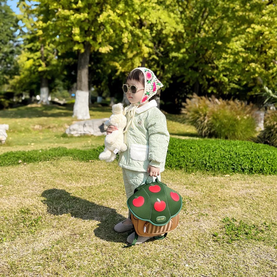 Balo cho bé mầm non Zoyzoii B50 hình cây nấm Mushroom series backpack, chống nước, siêu nhẹ, thoáng khí, quai rộng, chắc chắn - Hàng chính hãng
