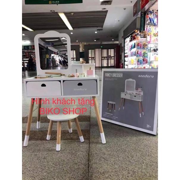 Bàn trang điểm màu trắng 97cm cho bé yêu