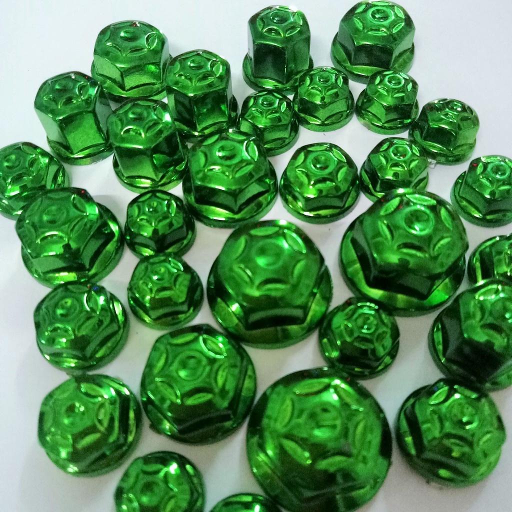 Bộ chụp ốc màu xanh lá gắn cho các loại xe
