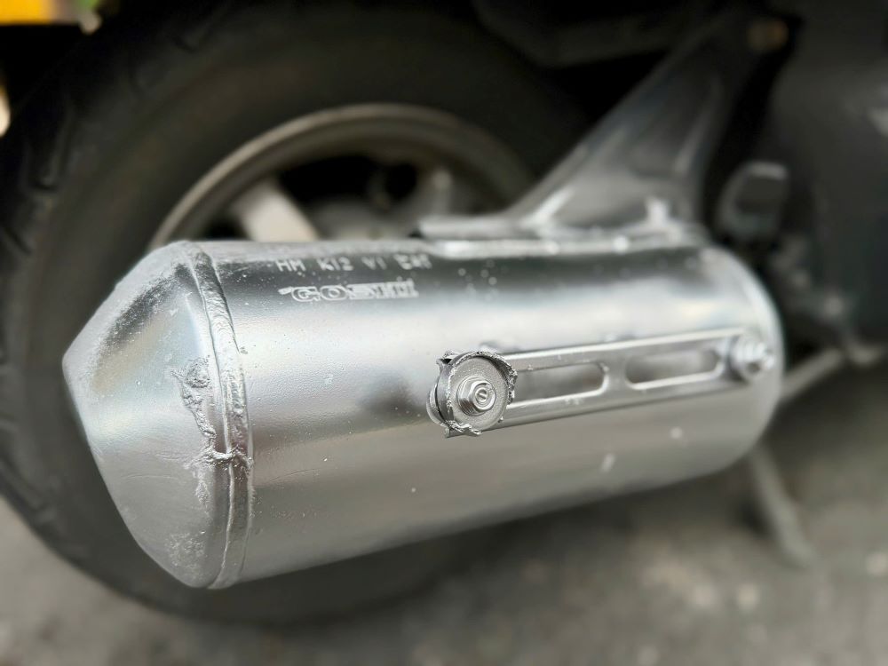 Sơn xịt mạ Crom Sáng Bóng tích hợp xi mạ chống rỉ siêu bền , phục hồi như mới hàng chất lượng