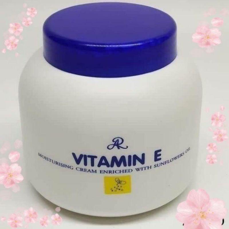 Kem Dưỡng Ẩm VITAMIN E Thái Lan