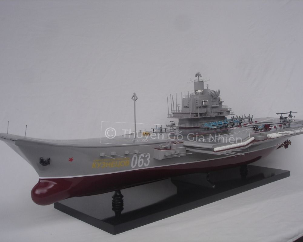Mô Hình Thuyền Gỗ Phong Thủy Dạng Thuyền Chiến ADMIRAL KUZNETSOV Chính Hãng Hàng Xuất Khẩu Chất Lượng Cao