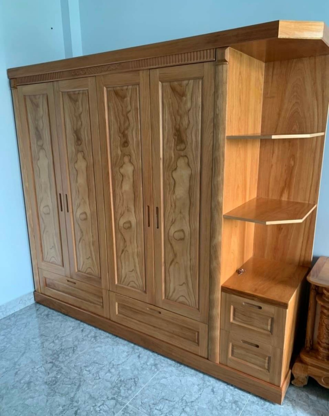 Tủ quần áo gỗ gõ đỏ 4 cánh 2 M kèm góc trang trí, tủ áo gỗ gõ