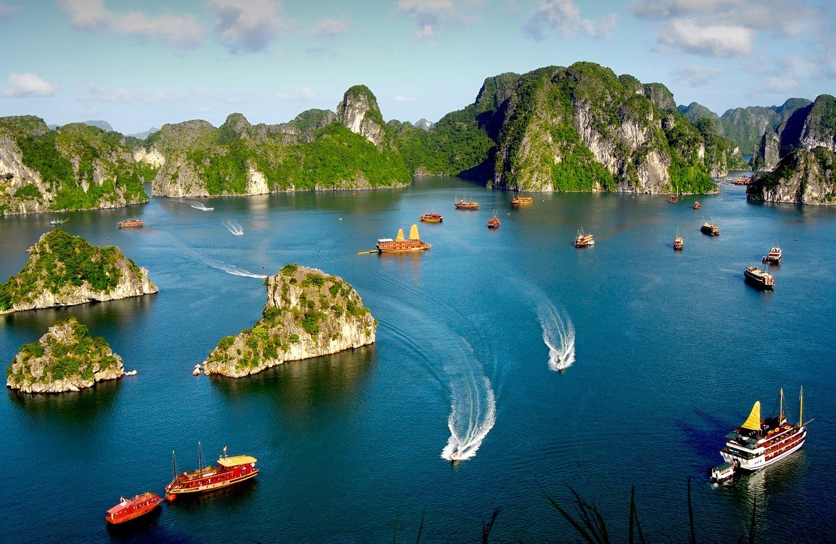 Tour Du lịch Miền Bắc 4N3D : Nội Bài - Hà Nội - Bái Đính - Tràng An - Vịnh Hạ Long - Sun World Hạ Long - Hà Nội, Khởi hành Hằng ngày